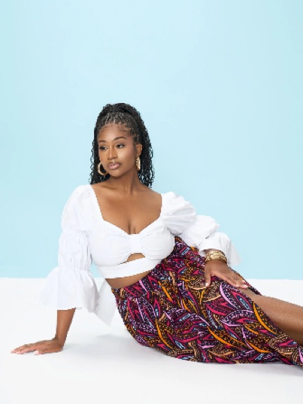 White Off-Shoulder Crop Top With Bell Sleeves Size M — image 4 of 6